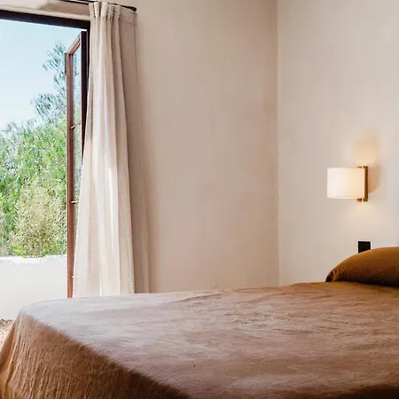 Farm stay Aguamadera Santa Eularia des Riu